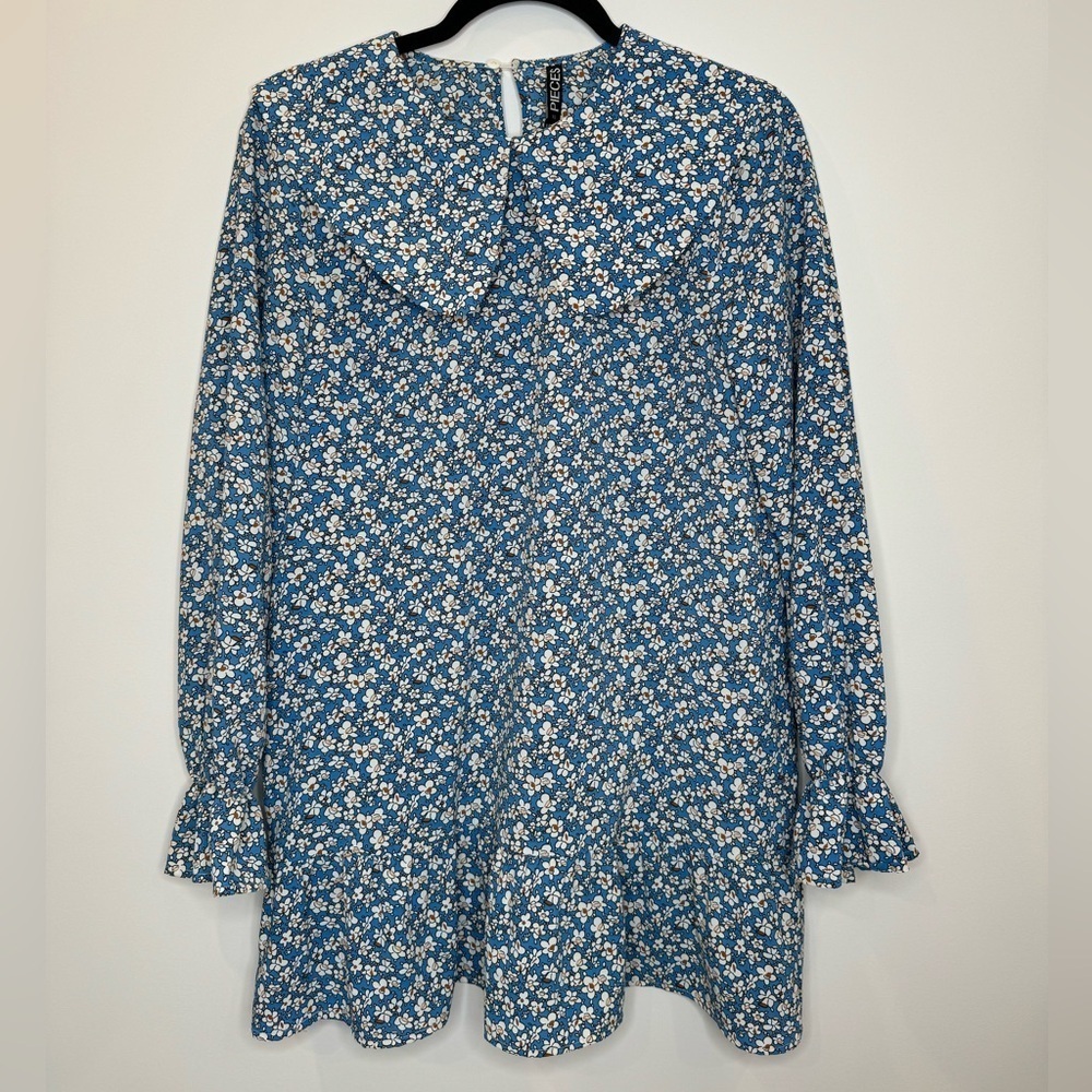 Pieces Maternity mini smock dress with exaggerated collar in blue ditsy floral
